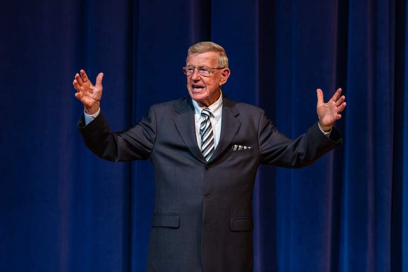 Lou-Holtz-157-XL