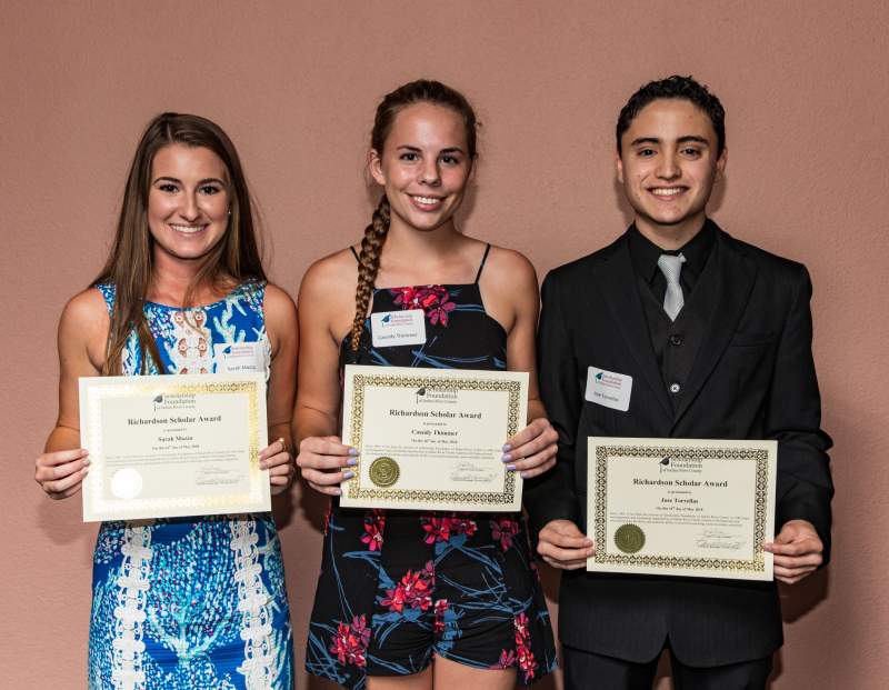 2018 Richardson Scholars (left to right) Sarah Mazza, Cassidy Thimmer and Jose Torrellas